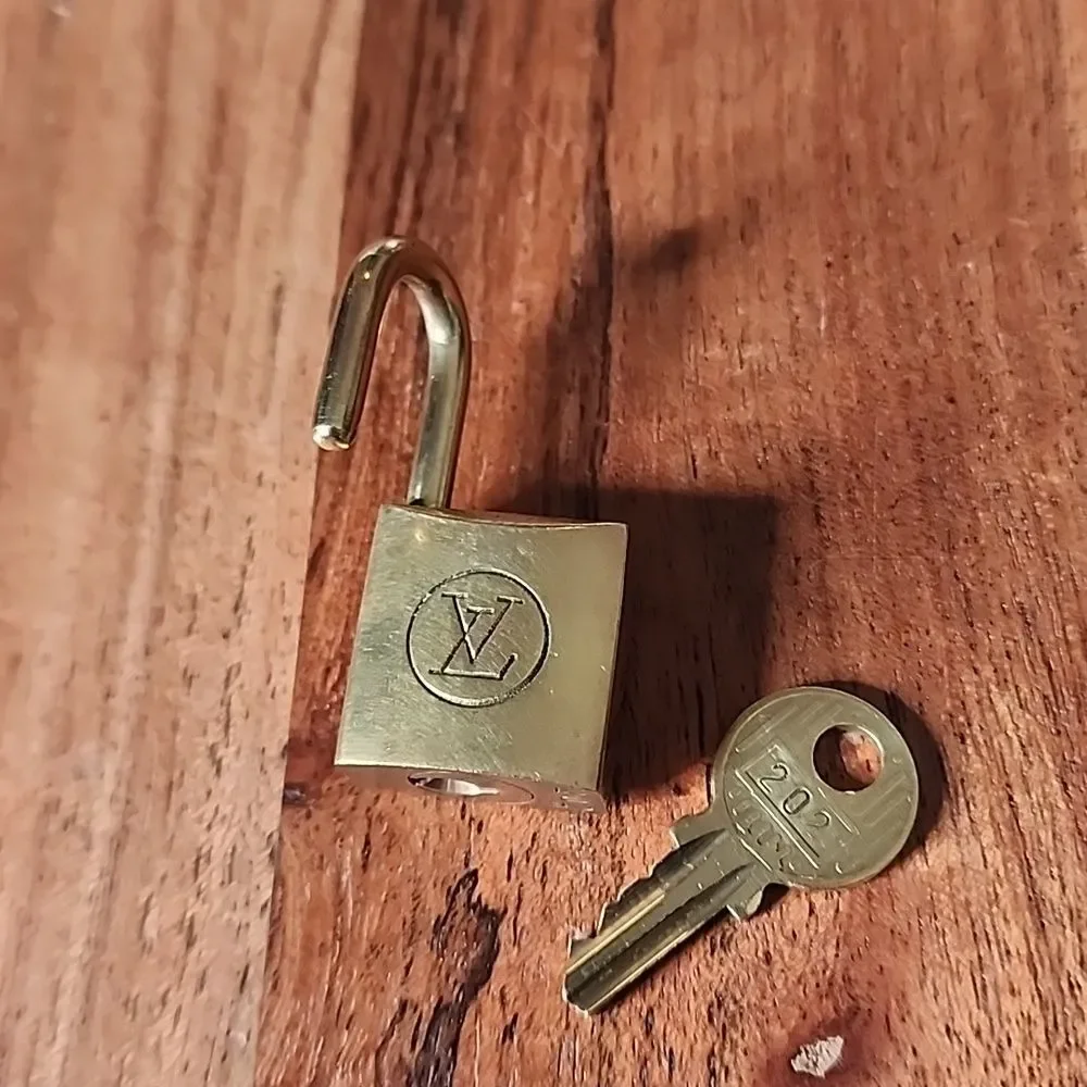 Vintage Louis Vuitton Lock And Key #202